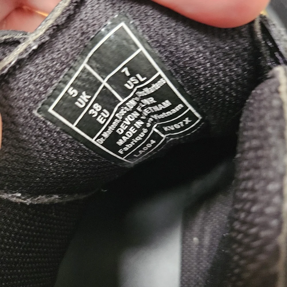 Dr. Martens Size 7 - Picture 3 of 4